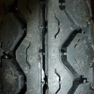 Pneu avant Pirelli Mandrake MT15 80/90 S18 ou 2.5/2.75 S18 Ne maradj le