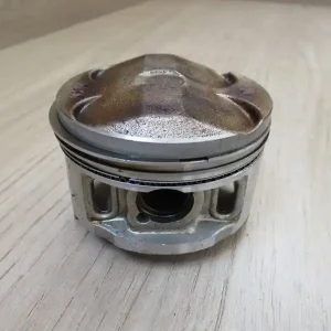 Végkiárusítás Piston Honda 750 VFR 1988-1989